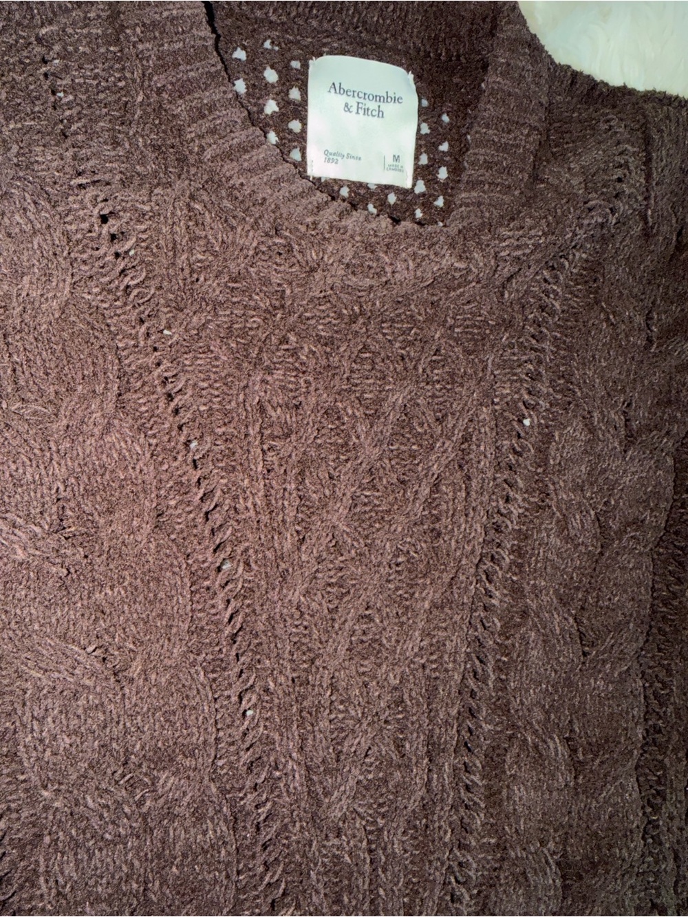 Abercrombie & Fitch Chocolate Cable Knit Crewneck Sweater - Picture 10 of 13